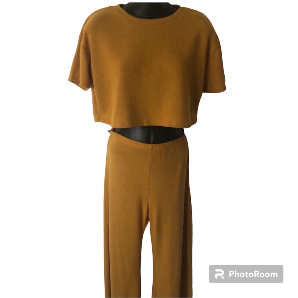 Fuzzy crop top pant outfit
